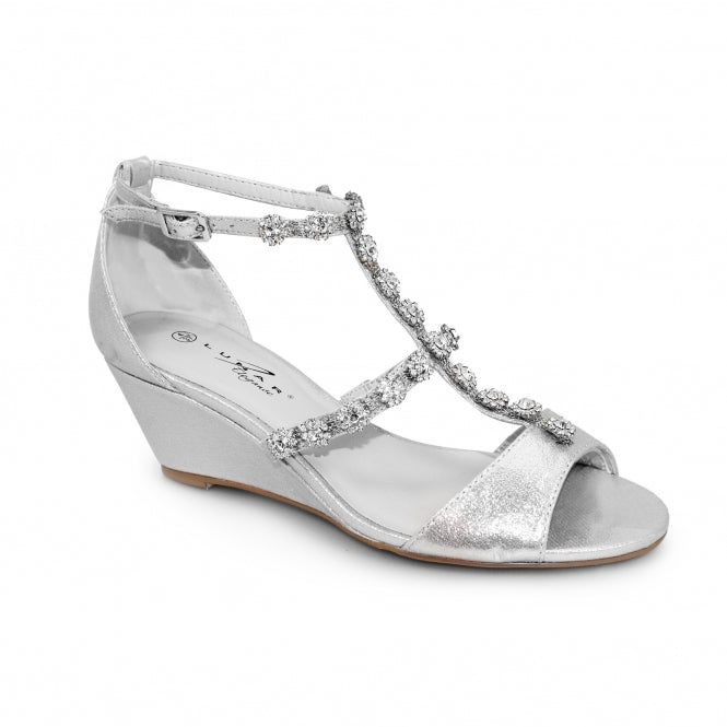 Why Wedges Are The Perfect Summer Shoe