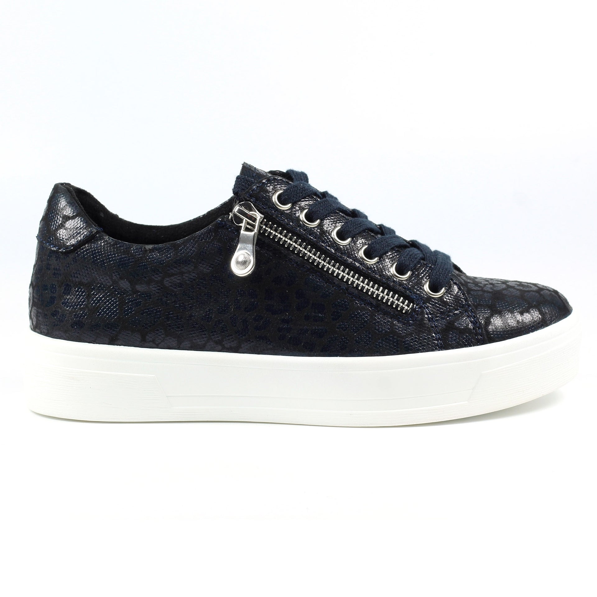 Charm Black Trainer