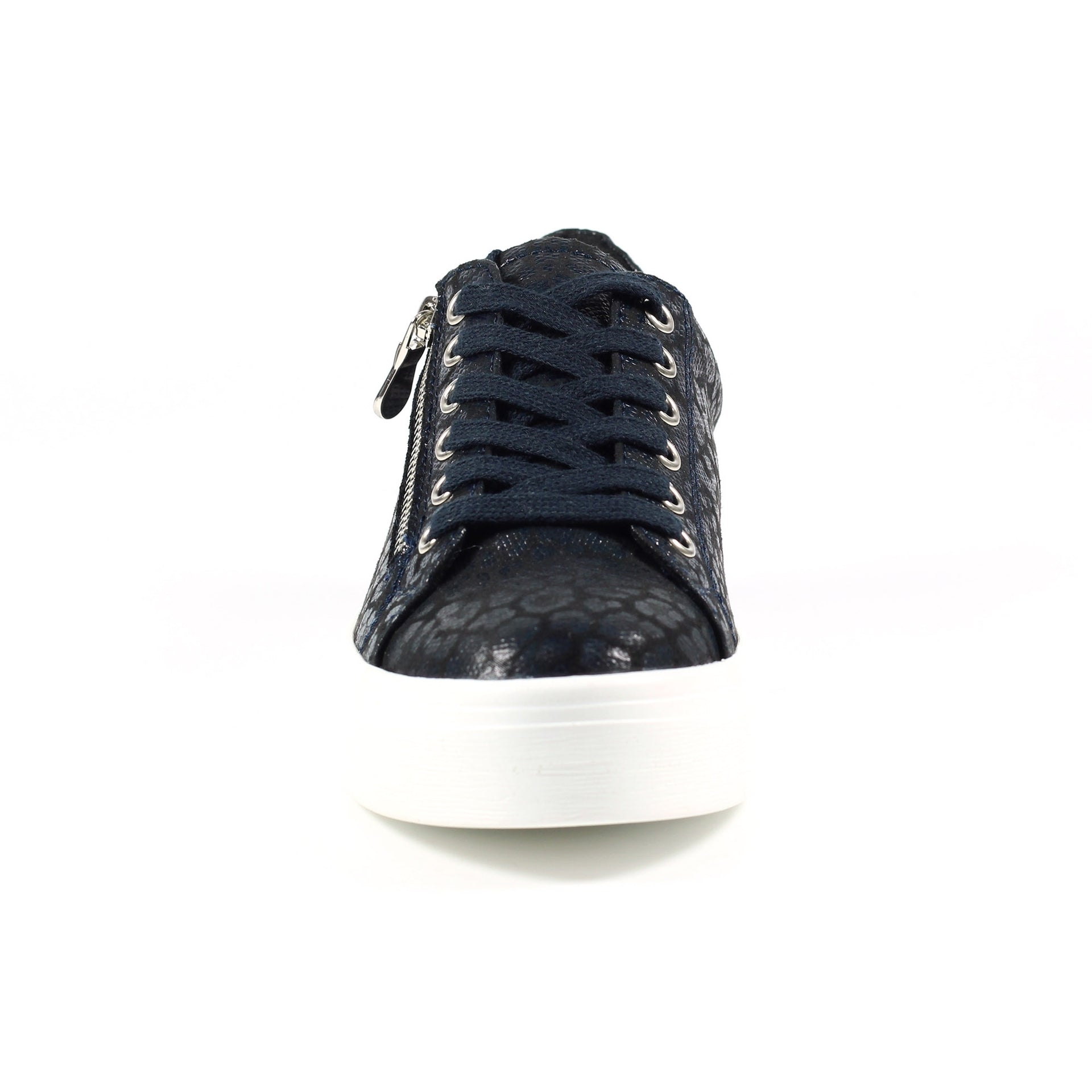 Charm Black Trainer