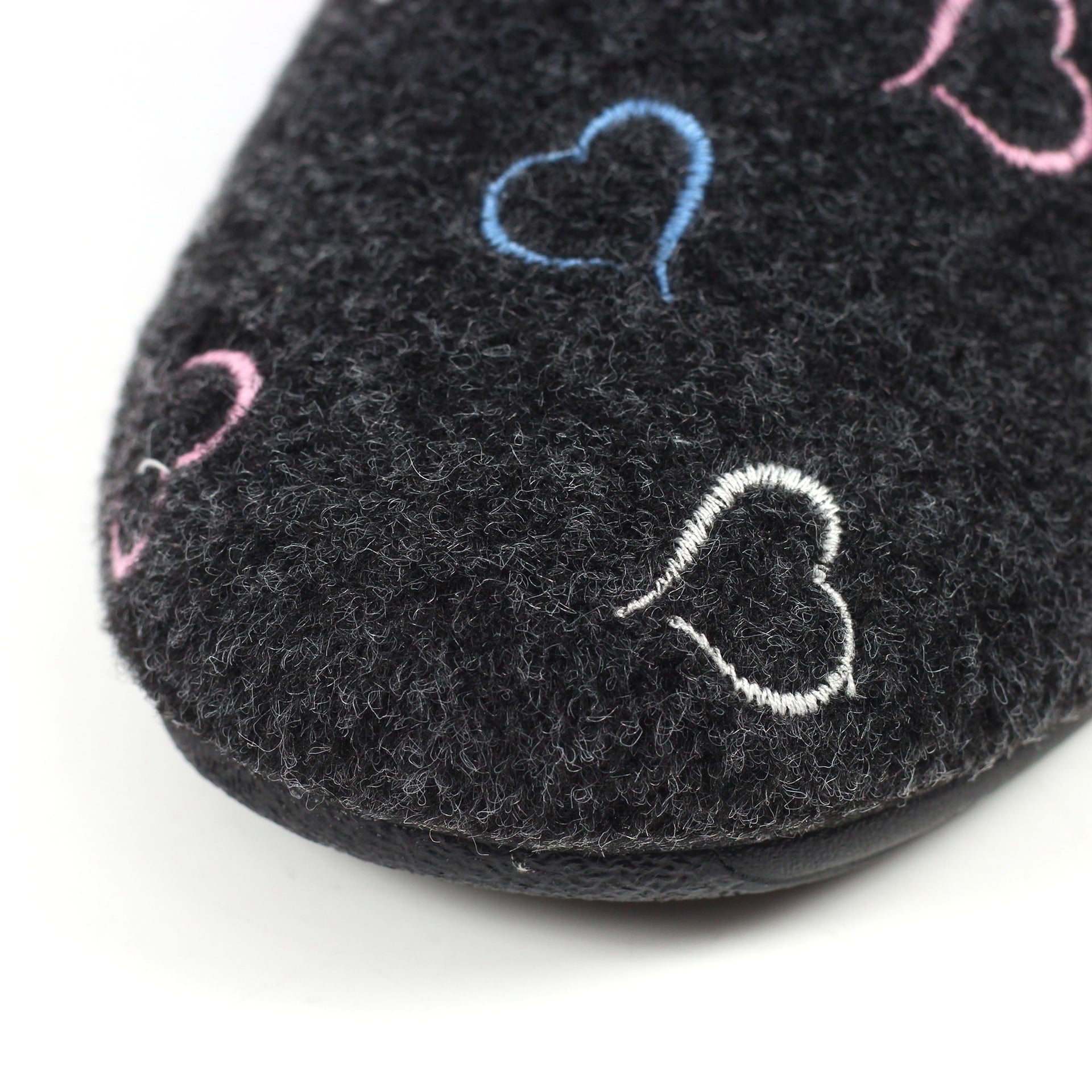 Sandino Black Slipper