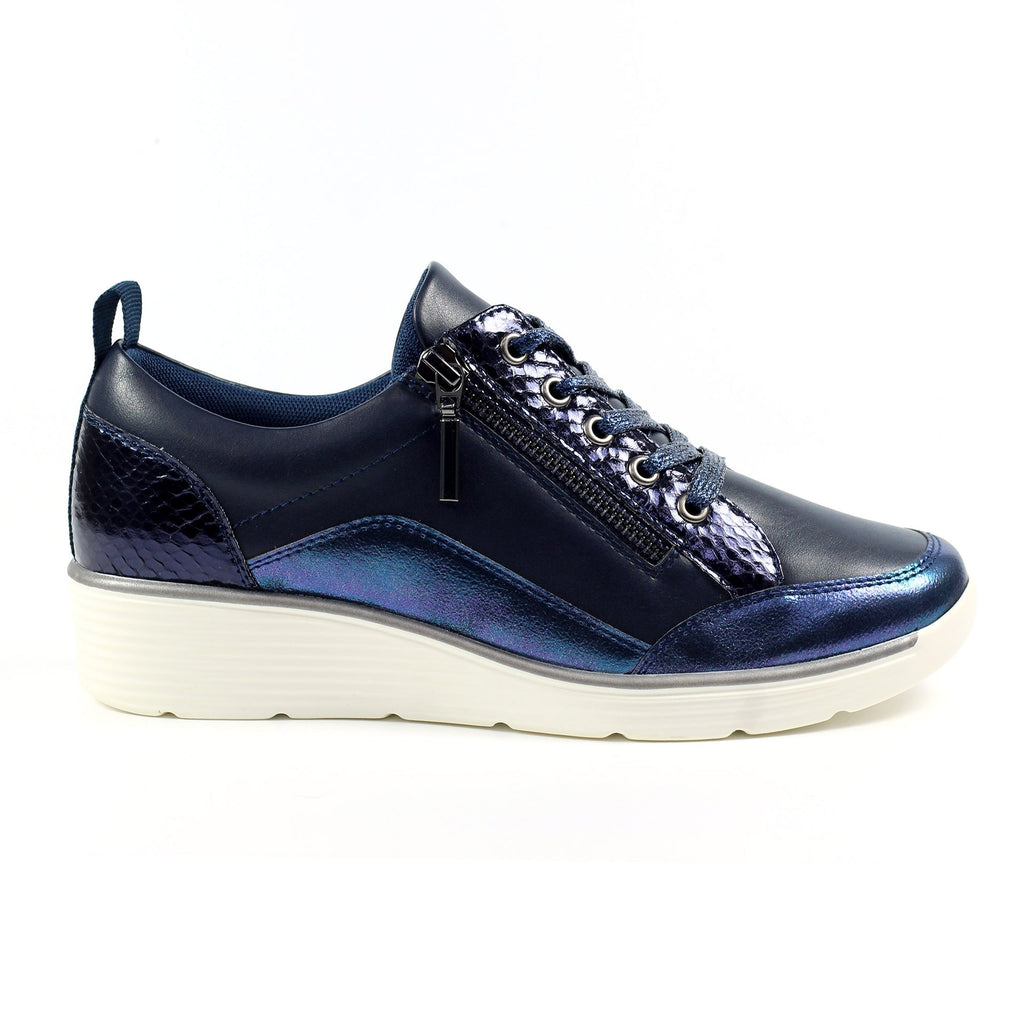 Kiley Navy Trainer