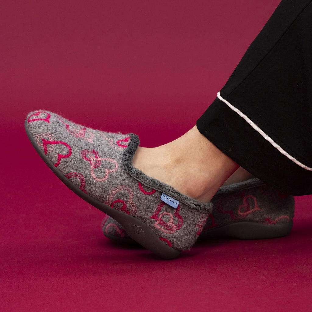 Jolly Grey Heart Full Slipper