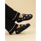 Sepal Black Slipper