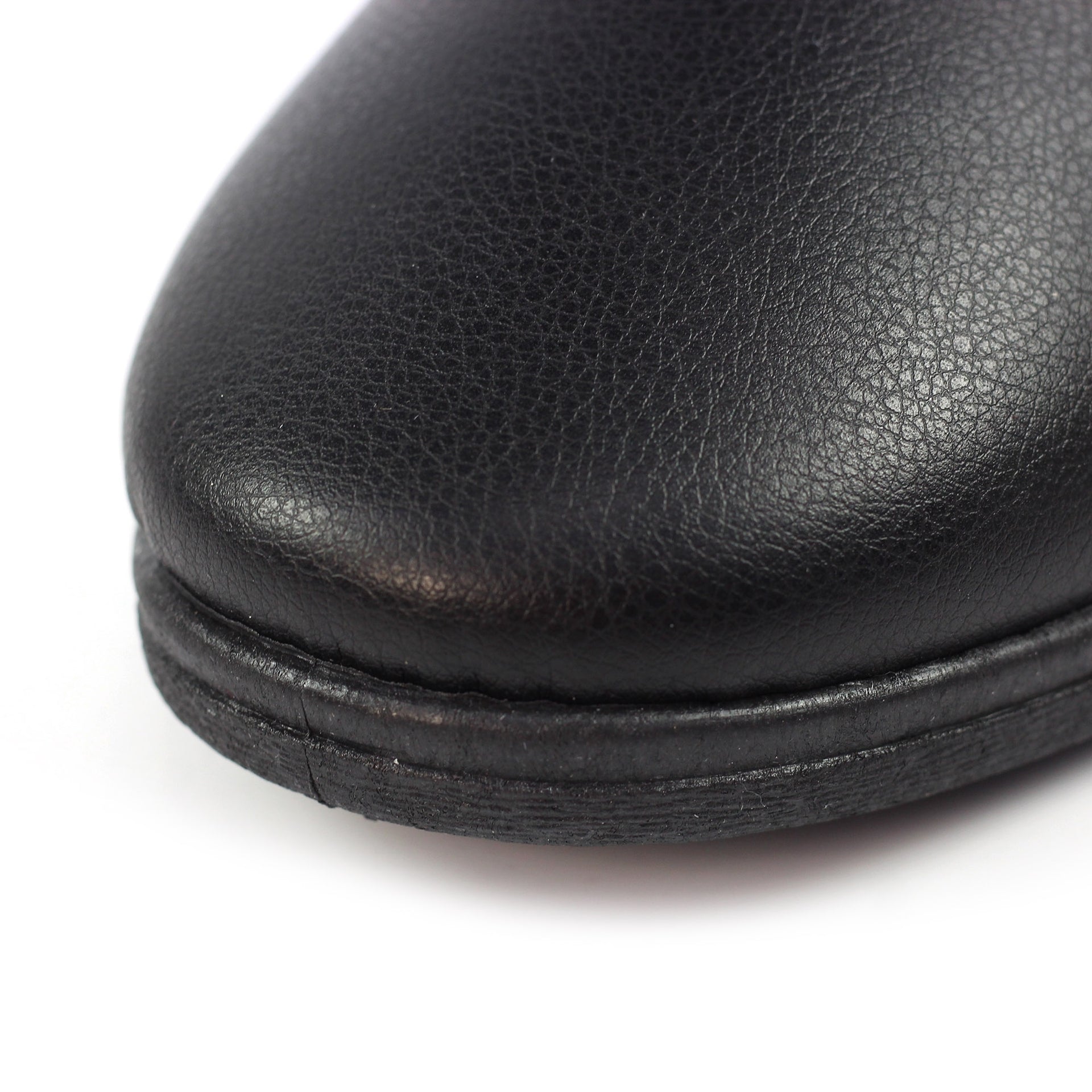 Trent II Black Slipper