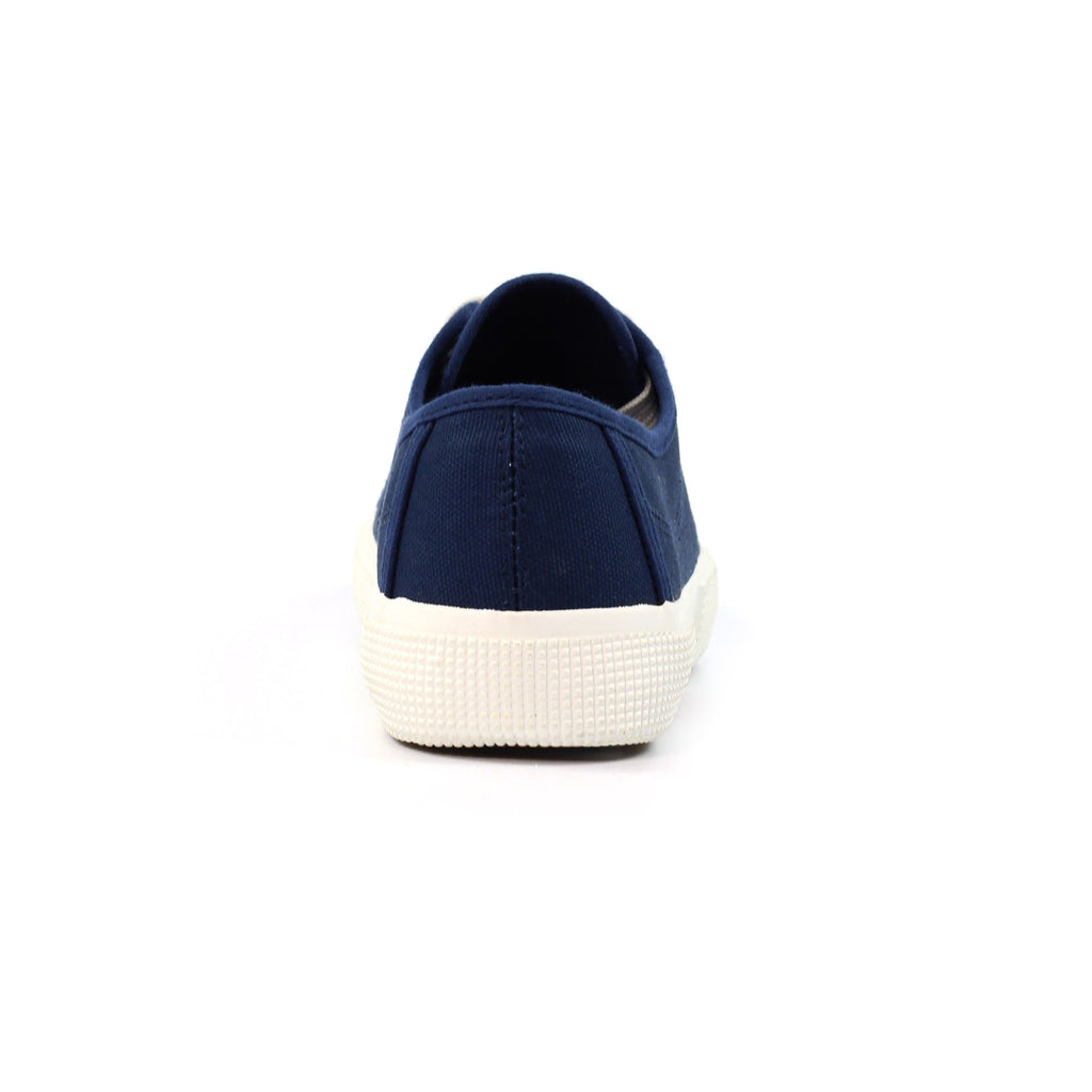 Naomi Navy Trainer