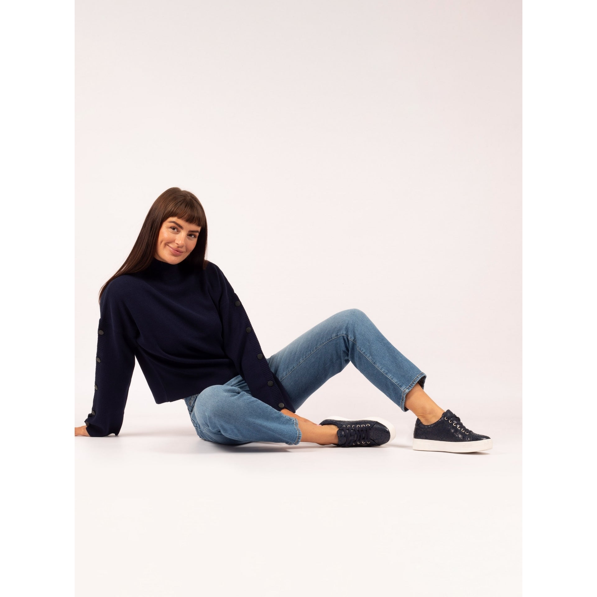 Haywood Navy Trainer