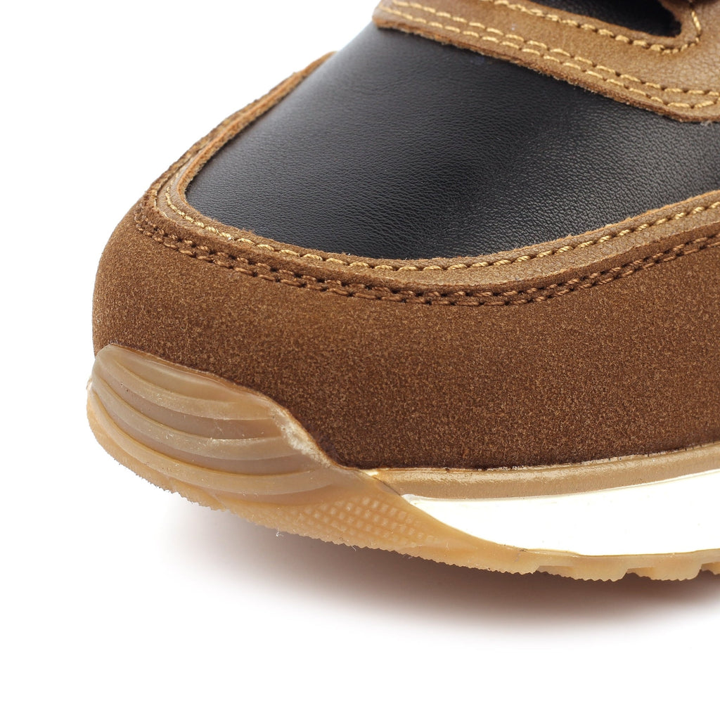 Noble Brown Trainer