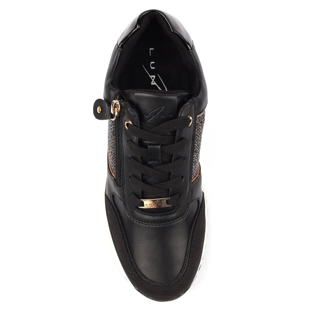 Noble Black Trainer