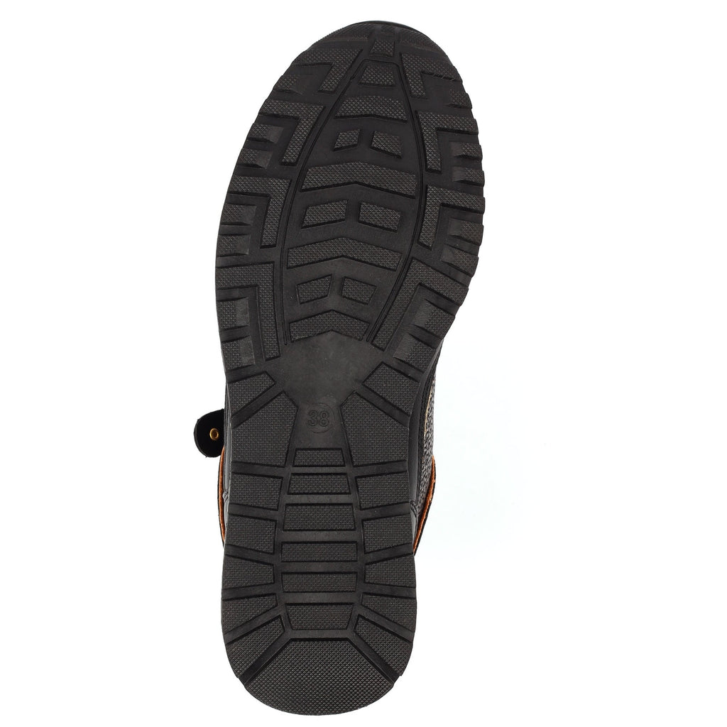 Noble Black Trainer