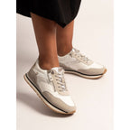 Lindy Grey Trainer