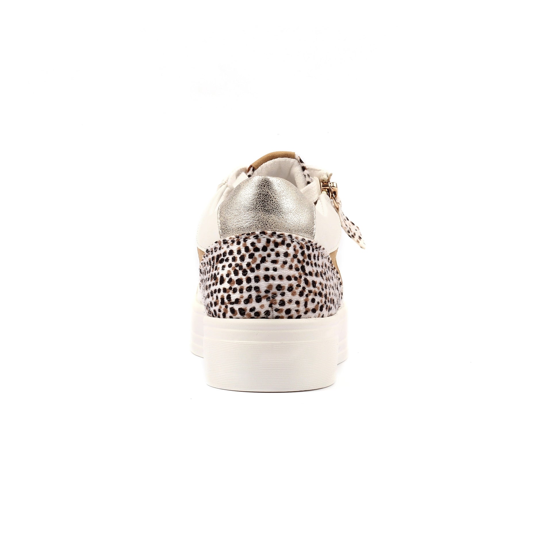 Presley White Trainer