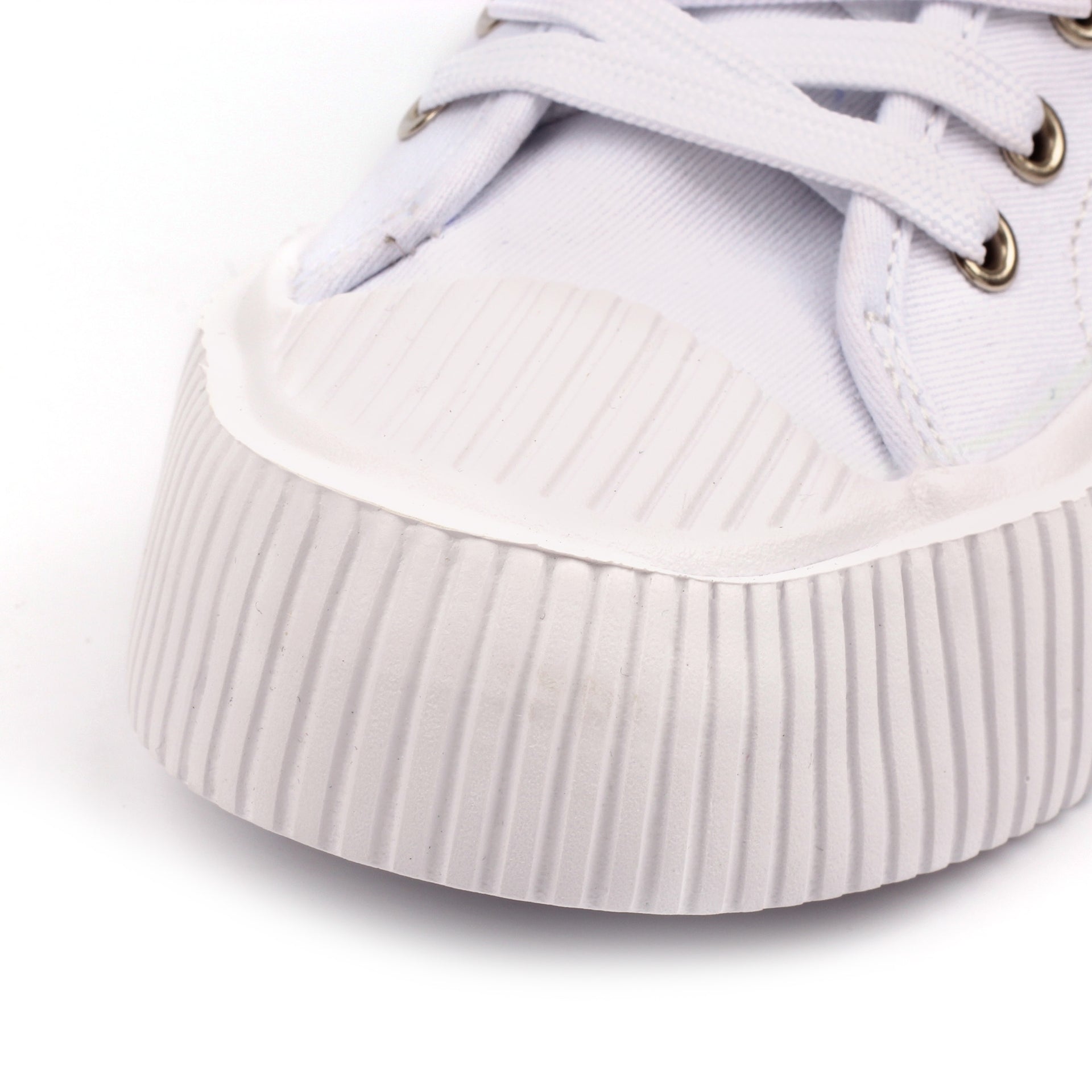 Jayne III White Trainer