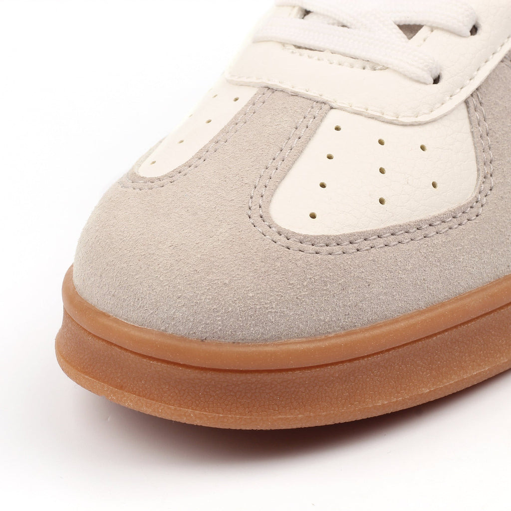 Melody White Trainer
