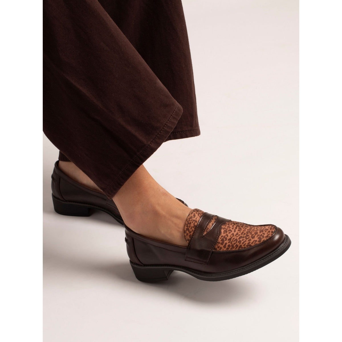 Titan Brown Shoe