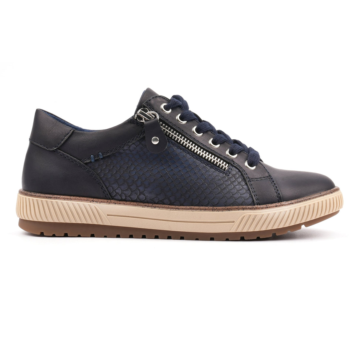 Shaka Black Trainer