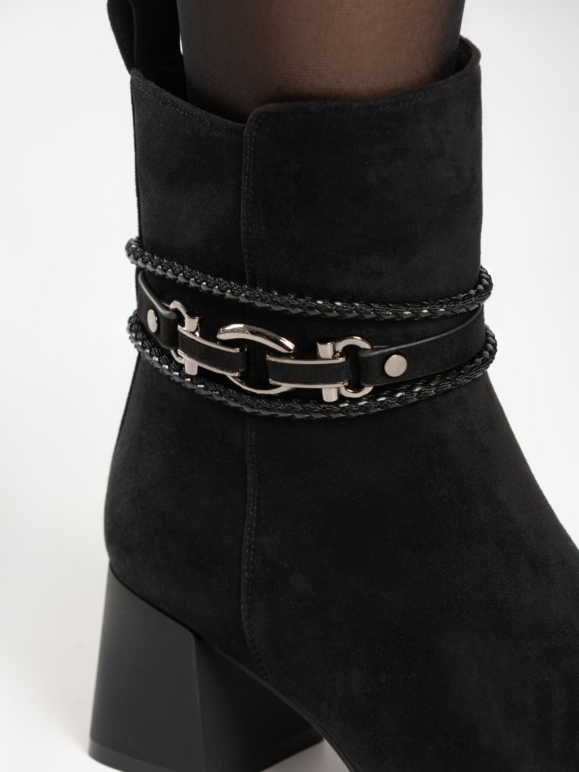 Zula Black Ankle