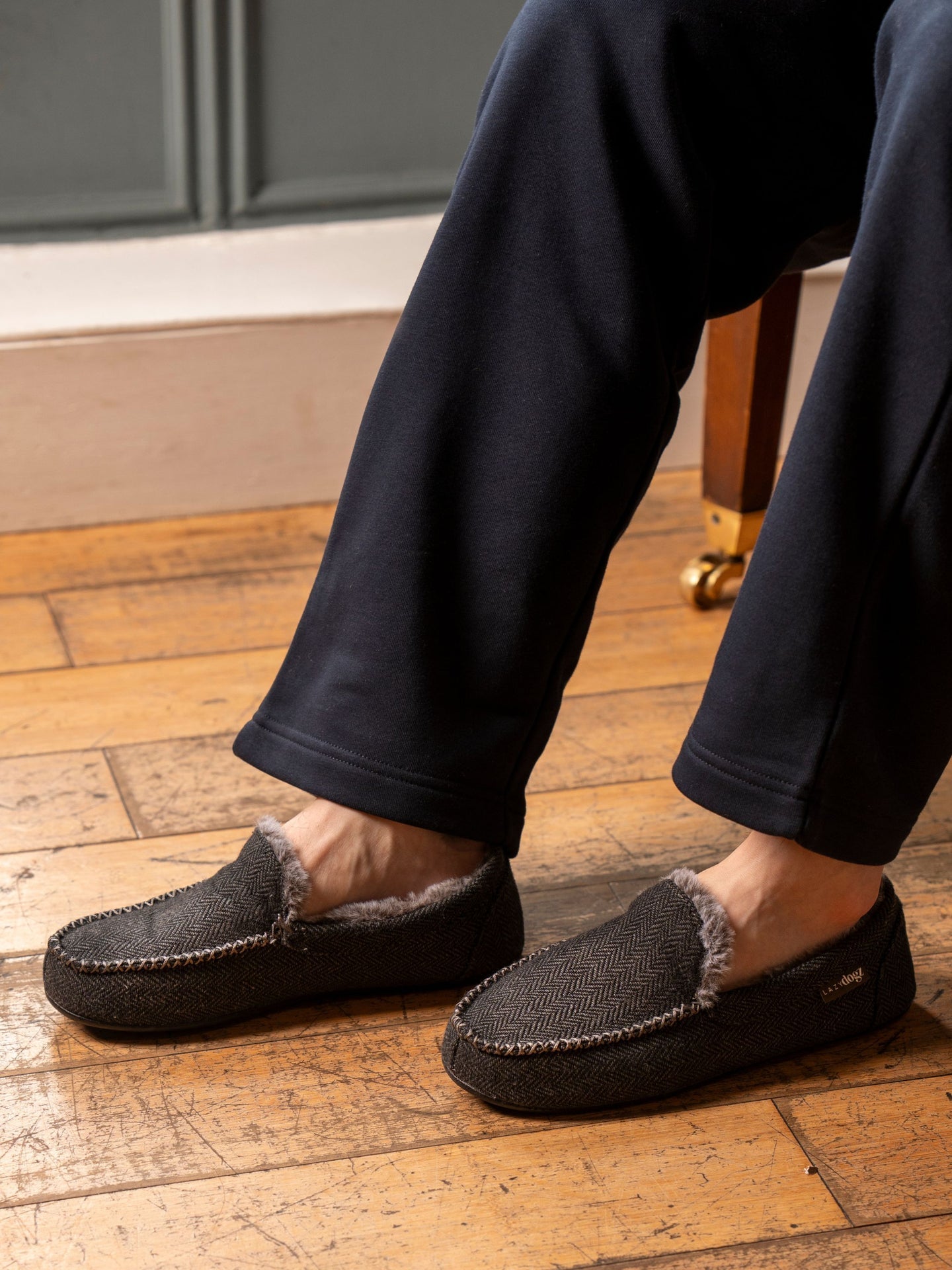 Hendrix II Grey Slipper